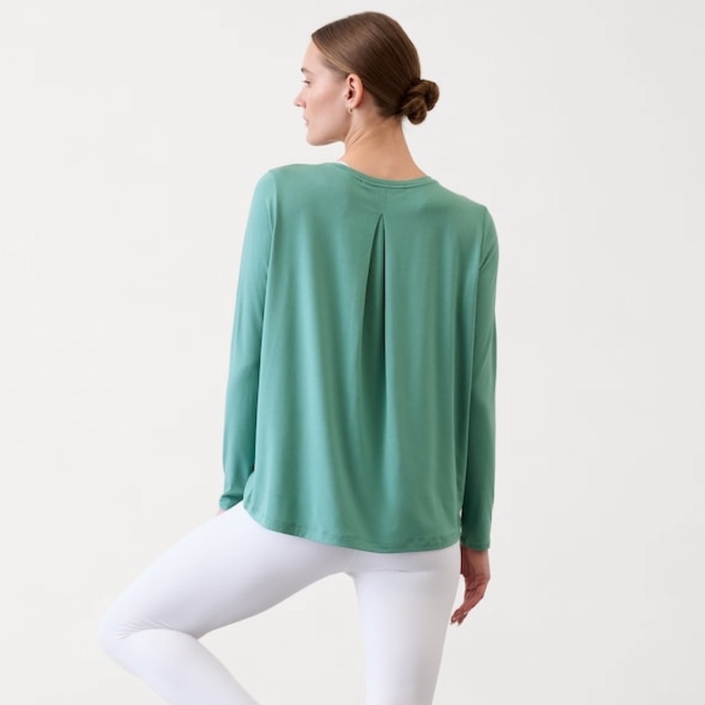 Athleta With Ease Top in Cyprus